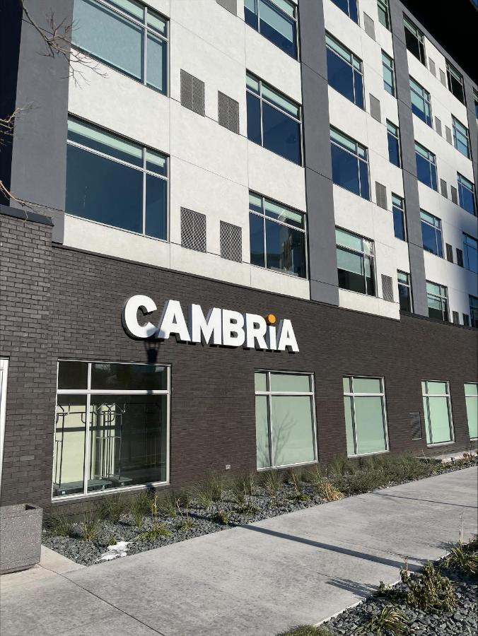 Cambria Hotel Minneapolis Downtown Exterior foto